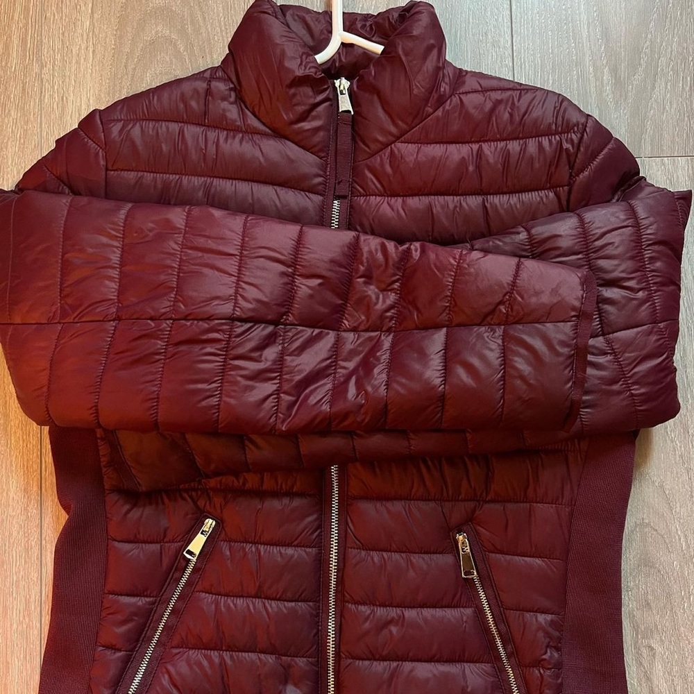 LOVETREE-MAROON LIGHT PUFFER JACKET